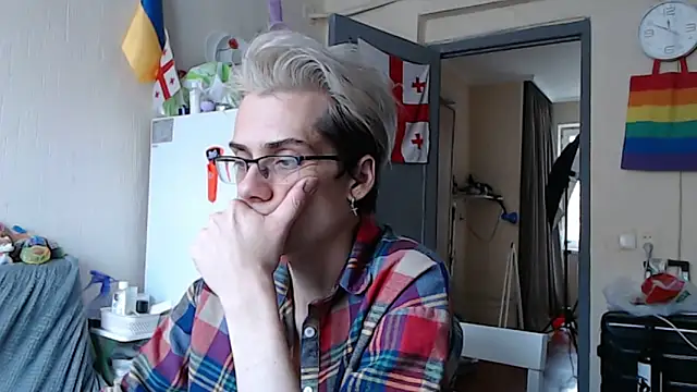 ShineMax18 online show from 12.03.24