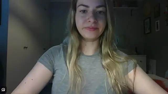 Snapshot of ROSIEx_sweet chatting on 07.15.26 ROSIEx sweet online show from 07.15.26