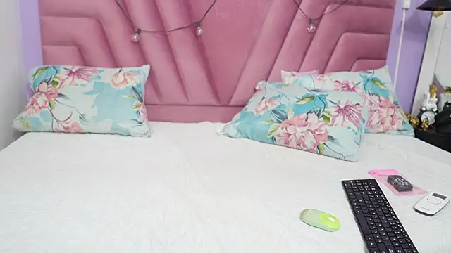 hornybarelylegalgirl online show from 06.27.26