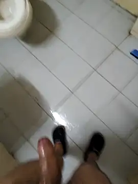 Snapshot of KeepCummingForYou73 chatting on 01.15.26 KeepCummingForYou73 online show from 01.15.26