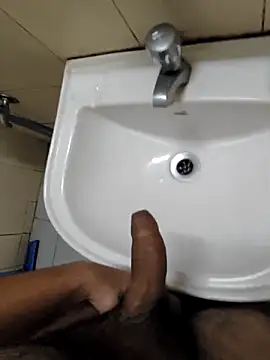 Snapshot of KeepCummingForYou73 chatting on 03.19.26 KeepCummingForYou73 online show from 03.19.26