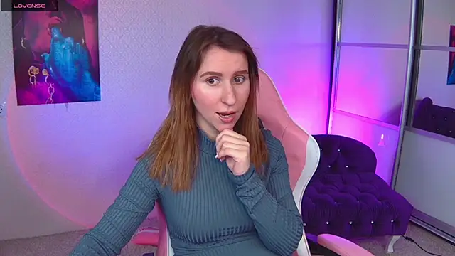 AliceBYKiss online show from 12.12.24