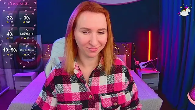 Snapshot of AliceBYKiss chatting on 02.14.26 AliceBYKiss online show from 02.14.26