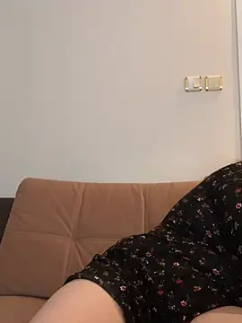 Dreamy Kitty online show from 01.23.25