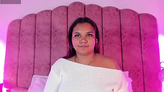 Carolina Evanss online show from 12.03.25