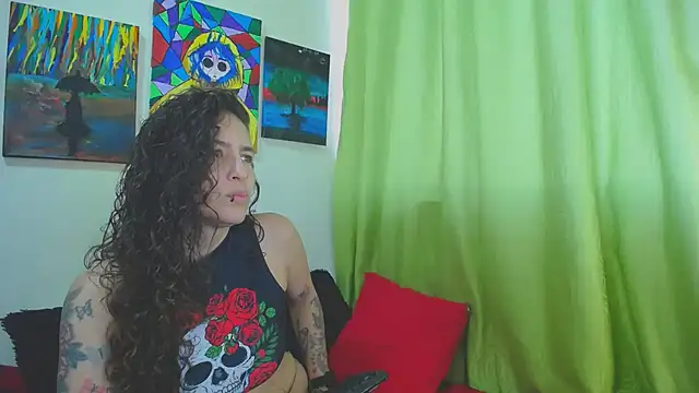 Snapshot of Leyla_Horny_Bg chatting on 11.21.25 Leyla Horny Bg online show from 11.21.25