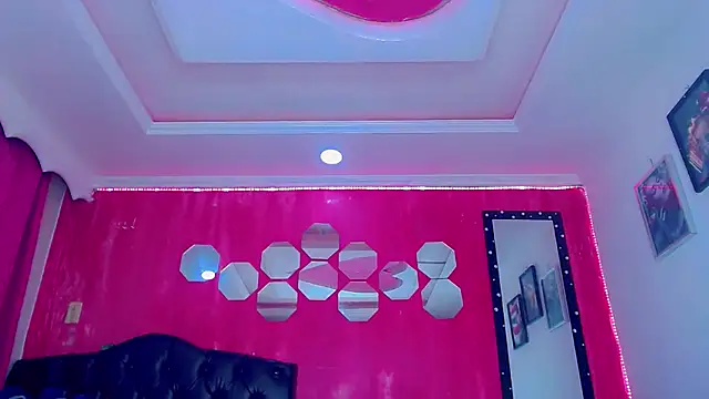 Snapshot of TiffanyMackensyy chatting on 11.09.25 TiffanyMackensyy online show from 11.09.25