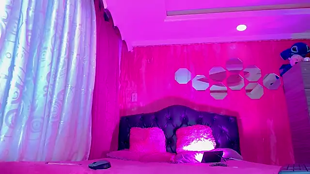 Snapshot of TiffanyMackensyy chatting on 03.09.26 TiffanyMackensyy online show from 03.09.26