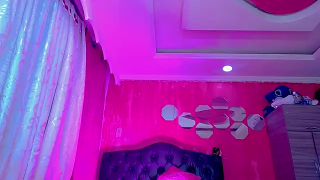 Snapshot of TiffanyMackensyy chatting on 03.18.26 TiffanyMackensyy online show from 03.18.26