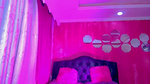 Snapshot of TiffanyMackensyy chatting on 03.19.26 TiffanyMackensyy online show from 03.19.26