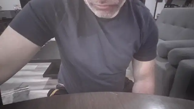 Snapshot of LARawAlways2 chatting on 09.18.25 LARawAlways2 online show from 09.18.25