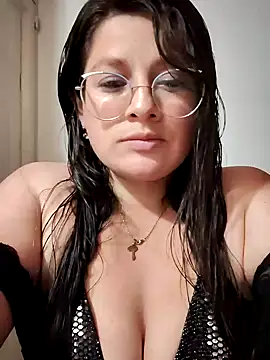 Snapshot of Neve_Collins chatting on 01.12.25 Neve Collins online show from 01.12.25