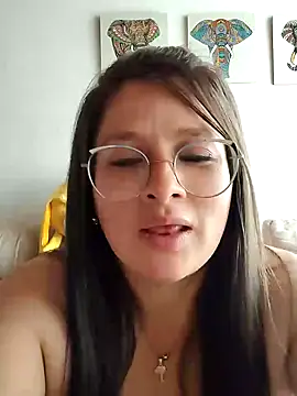 Snapshot of Neve_Collins chatting on 02.06.25 Neve Collins online show from 02.06.25