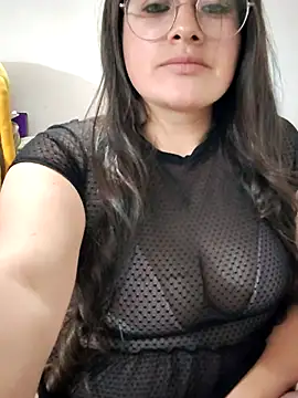 Snapshot of Neve_Collins chatting on 02.16.25 Neve Collins online show from 02.16.25