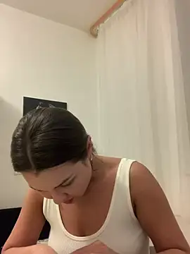 MiraMiss online show from 04.23.26