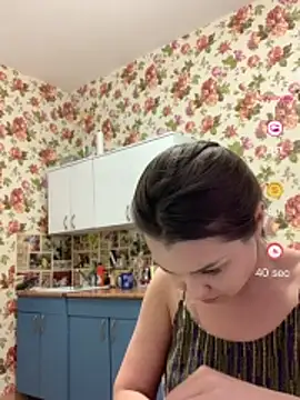 Snapshot of MiraMiss chatting on 06.09.26 MiraMiss online show from 06.09.26