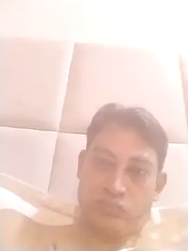 Snapshot of jenilmax chatting on 10.20.25 jenilmax online show from 10.20.25