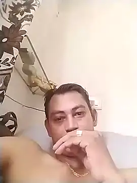 Snapshot of jenilmax chatting on 10.23.25 jenilmax online show from 10.23.25