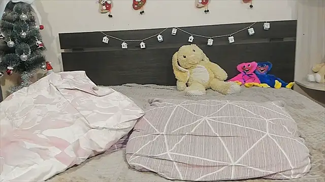 lola  banny online show from 12.03.24