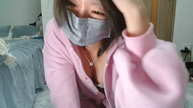 Snapshot of rei_0180 chatting on 12.15.24 rei 0180 online show from 12.15.24