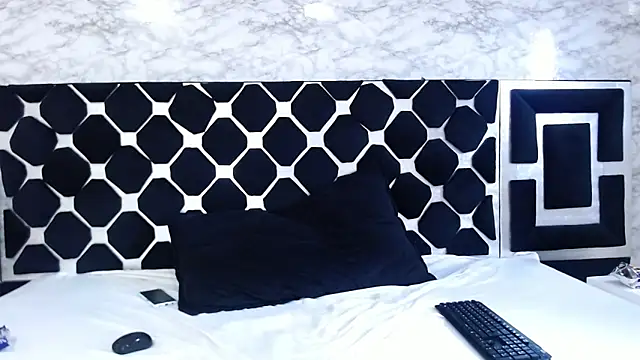 Candy Bony online show from 01.11.25