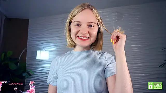 Snapshot of OdelinaFicken chatting on 10.24.25 OdelinaFicken online show from 10.24.25