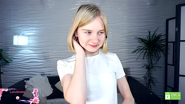 Snapshot of OdelinaFicken chatting on 11.01.25 OdelinaFicken online show from 11.01.25