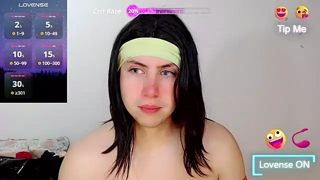 Snapshot of Oxana-Novikov chatting on 12.18.25 Oxana-Novikov online show from 12.18.25