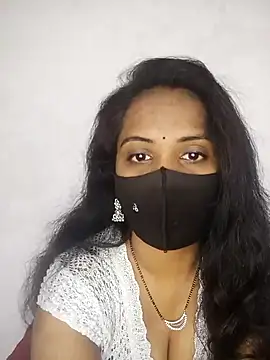 Snapshot of Choclet_bhabhi chatting on 01.02.25 Choclet bhabhi online show from 01.02.25