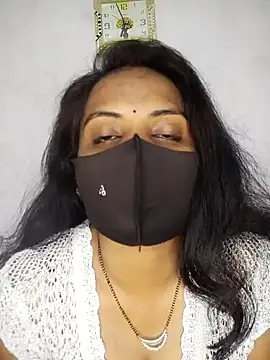 Snapshot of Choclet_bhabhi chatting on 01.03.25 Choclet bhabhi online show from 01.03.25