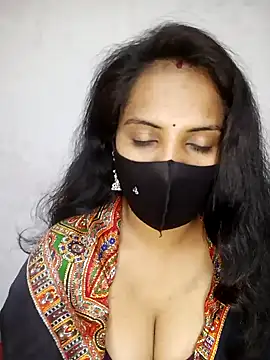 Snapshot of Choclet_bhabhi chatting on 01.14.25 Choclet bhabhi online show from 01.14.25