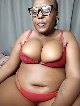 Snapshot of CHERRYYUMMY chatting on 06.19.26 CHERRYYUMMY online show from 06.19.26