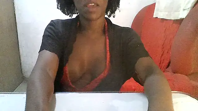Snapshot of maisinha3193 chatting on 07.07.26 maisinha3193 online show from 07.07.26