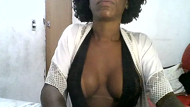 Snapshot of maisinha3193 chatting on 07.28.26 maisinha3193 online show from 07.28.26