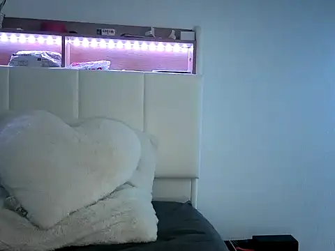 nicole77745 online show from 03.05.26