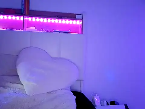 nicole77745 online show from 03.08.26