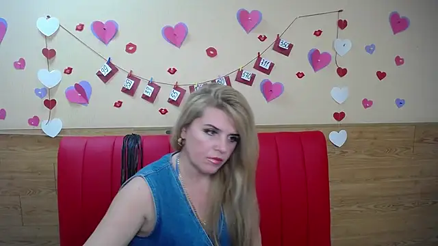 Snapshot of Julya_Barbi chatting on 02.05.25 Julya Barbi online show from 02.05.25