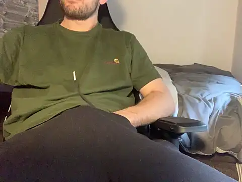 Snapshot of taallguyy_196 chatting on 02.28.25 taallguyy 196 online show from 02.28.25