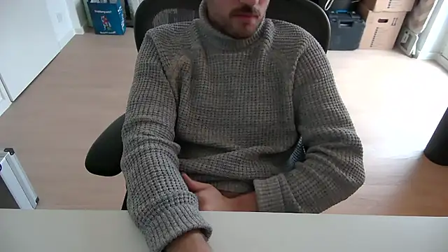 Snapshot of taallguyy_196 chatting on 12.02.25 taallguyy 196 online show from 12.02.25