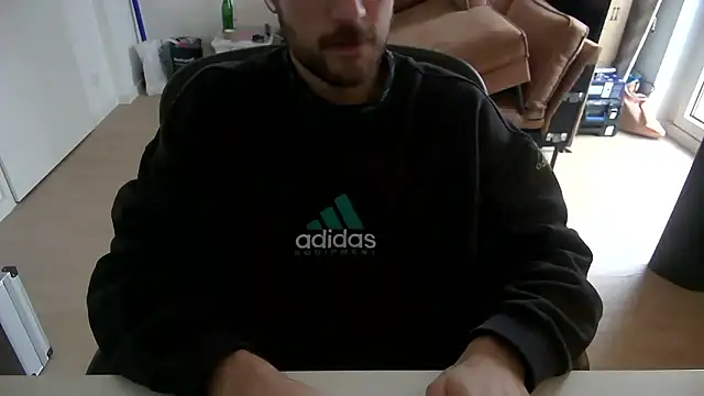 Snapshot of taallguyy_196 chatting on 01.09.26 taallguyy 196 online show from 01.09.26