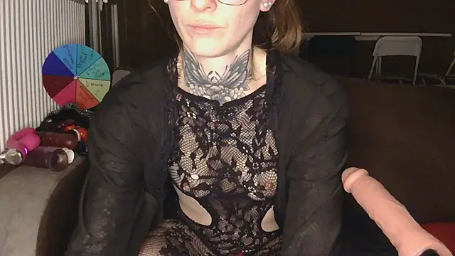 liloucamchaudee online show from 02.04.26