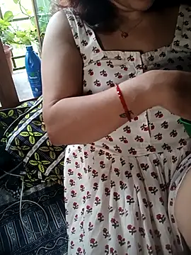 Snapshot of Sneha_gril chatting on 07.28.26 Sneha gril online show from 07.28.26