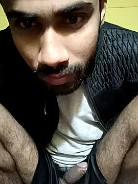 Skinny Bigass 23 online show from 01.22.25