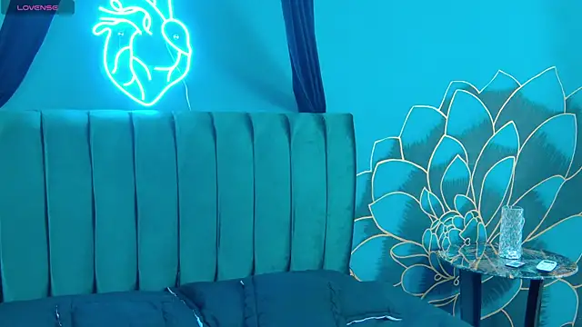 Lunamistyc online show from 12.20.25