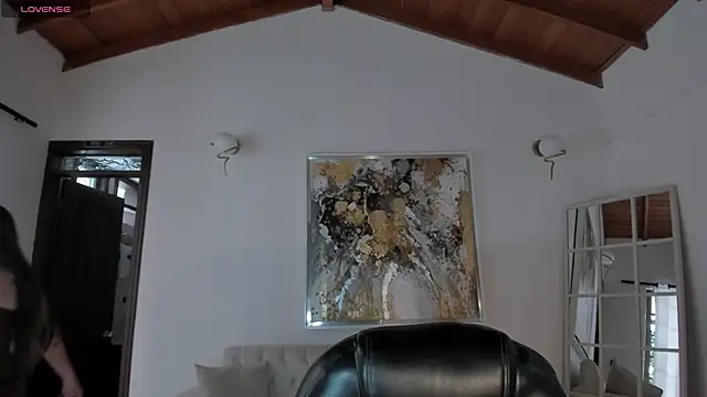 AlinaKravitz online show from 04.25.26