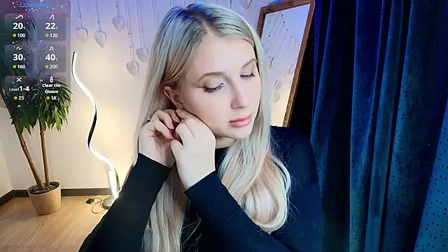 Evacadooo online show from 02.02.26