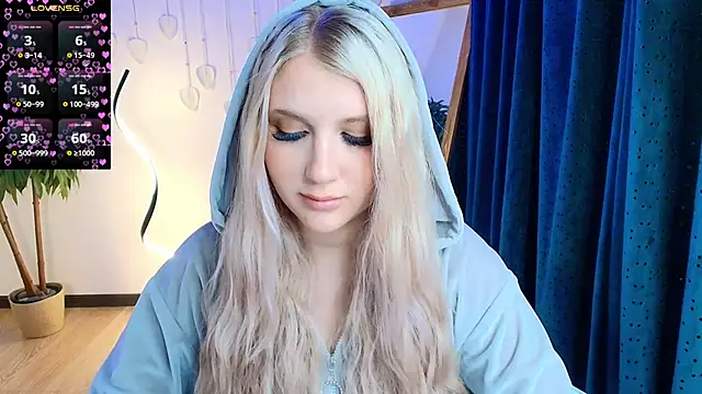 Evacadooo online show from 02.06.26