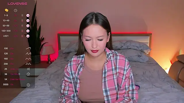 Snapshot of skinny_sissss chatting on 09.15.25 skinny sissss online show from 09.15.25