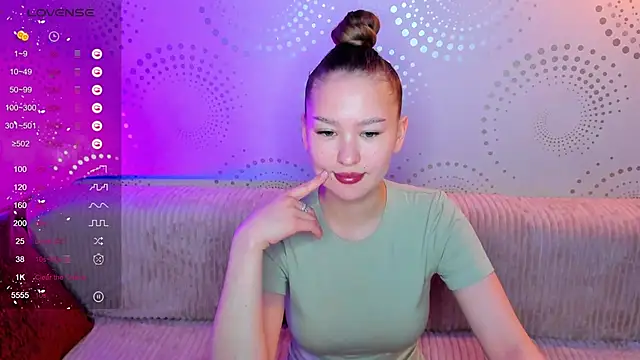 Snapshot of skinny_sissss chatting on 03.20.26 skinny sissss online show from 03.20.26