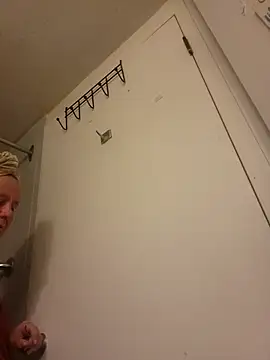 Yourfantasy1379 online show from 10.04.25